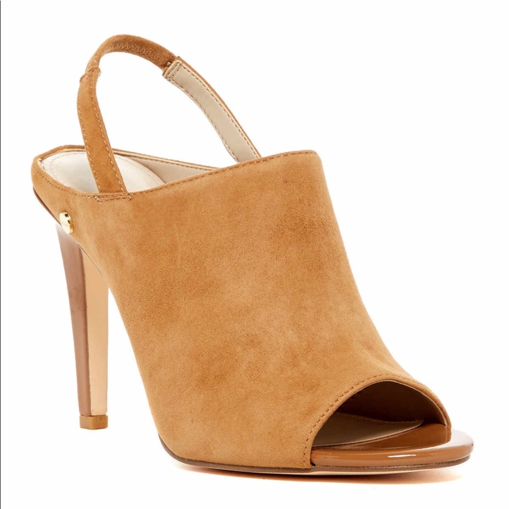 COPY - Calvin Klein Sabeen Pump - brand new!